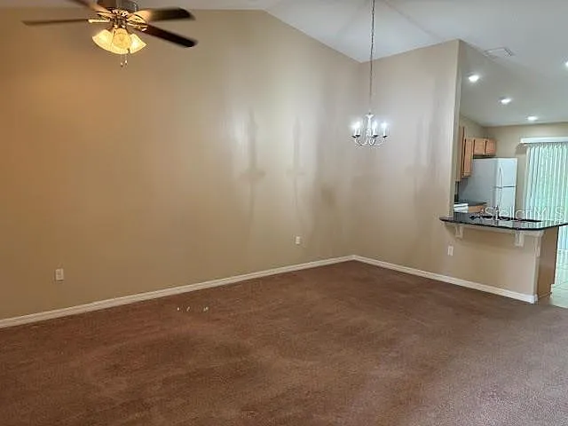 113 Brunswick Ln #B — Photo 2