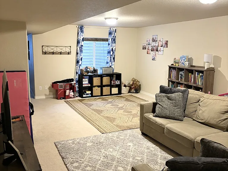 9998 Rose Leaf Ct — Photo 28