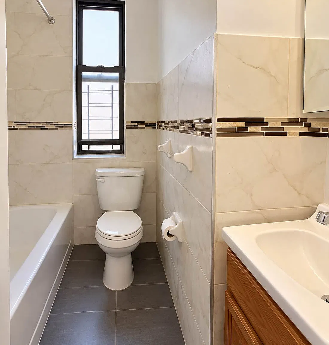 2855 Grand Concourse — Photo 3