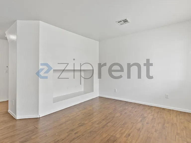 2500 Sierra Bello Ave #120 — Photo 10