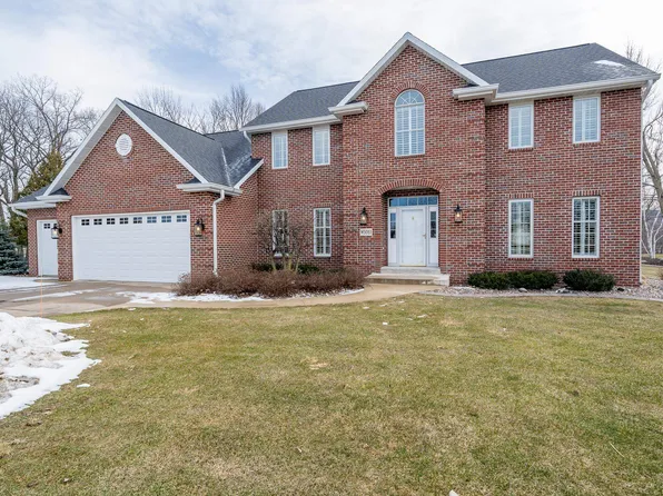 W5083 Fox Ln, Sherwood, WI 54169