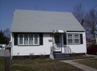 28 Brockton Rd, Hamilton, NJ 08619