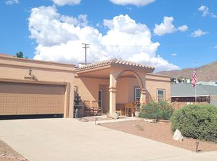 5997 Los Pueblos Dr, El Paso, TX 79912