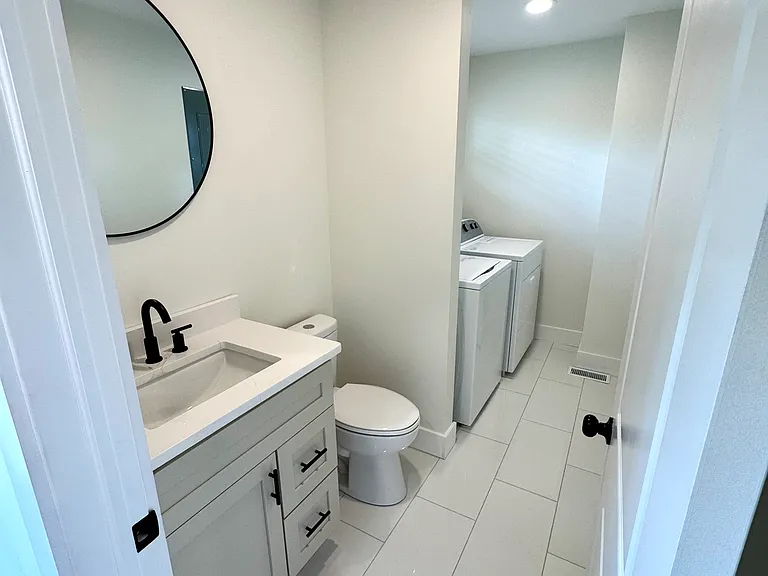 1326 Huntington Ave #B — Photo 16