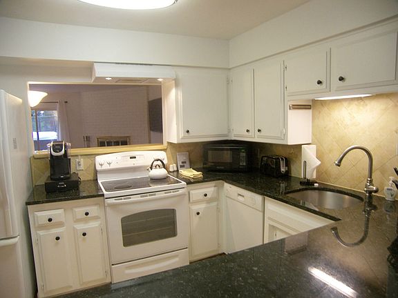 4th image of 866 Northwood Blvd Unit 26