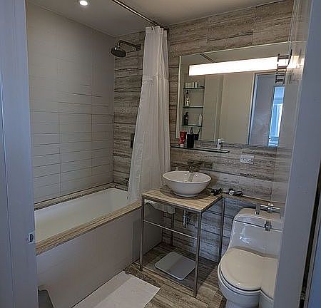 4th image of 322 W 57th St APT 37H