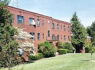 484 Hoodridge Dr APT D8, Pittsburgh, PA 15234