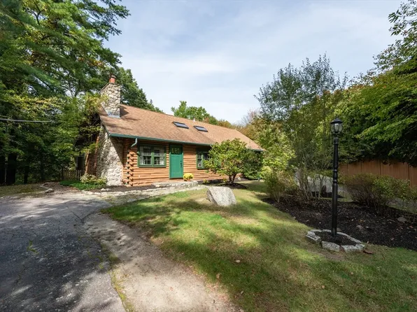 95 Howland Rd, Assonet, MA 02702
