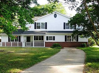 4700 Crown Point Ln, Virginia Beach, VA 23462