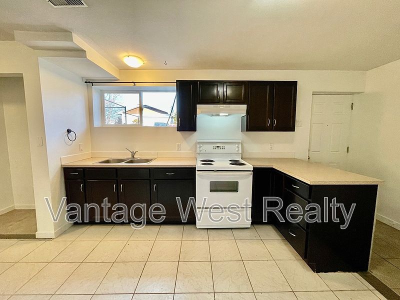 1st image of Belgo Rd #630