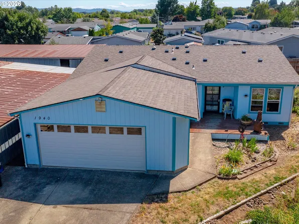 1940 SE Godsey Rd, Dallas, OR 97338