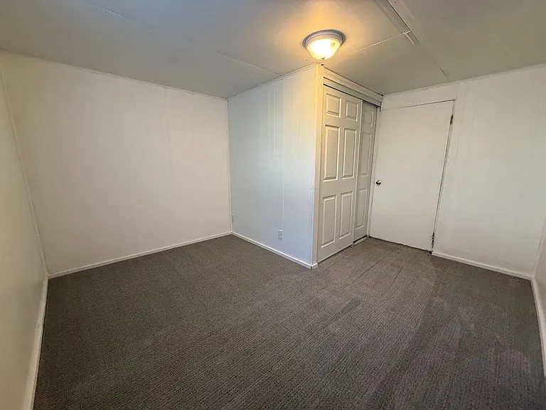 3703 W Rockwell Ave — Photo 20