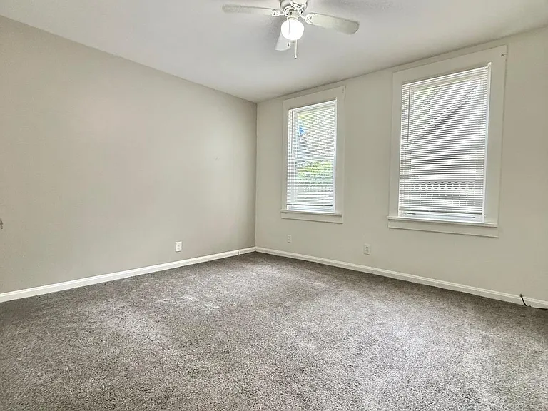 1872 W 44th St #2 — Photo 23