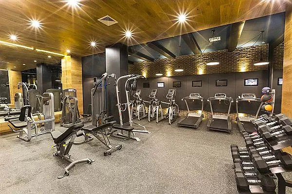 Rented by The KCI Group | media 12