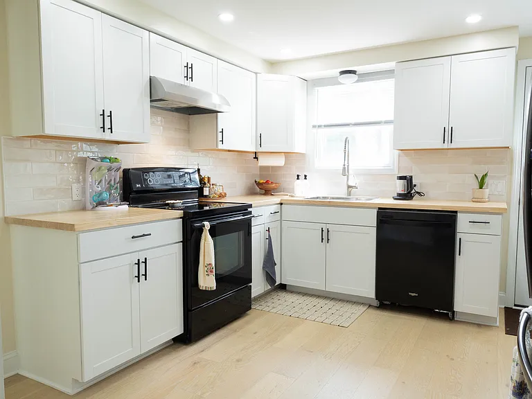 95 Grandview Dr — Photo 3
