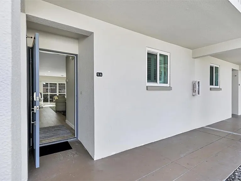 500 S Washington Dr #5A — Photo 2