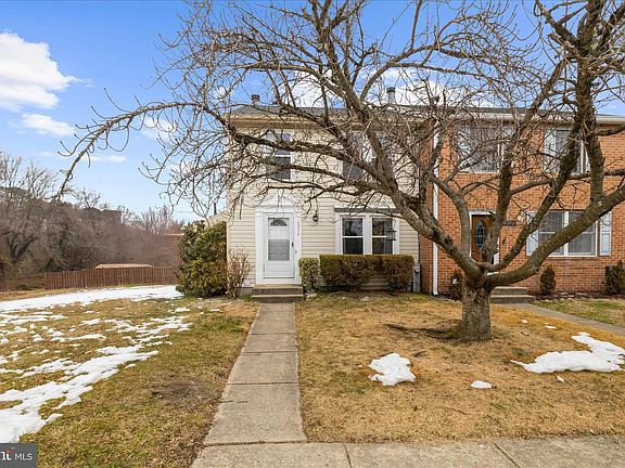 2nd image of 8214 Shady Nook Ct