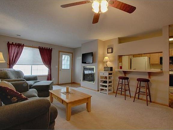 3rd image of 1972 Overland Cir #0