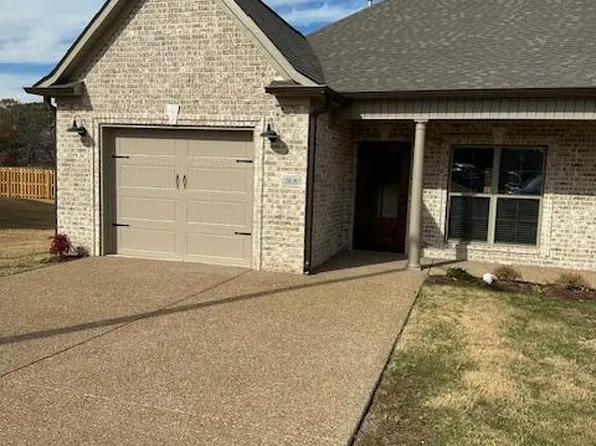 78 Village Dr #A, Jackson, TN 38305