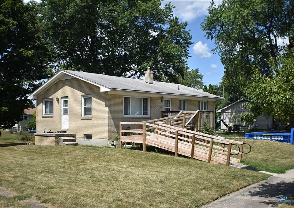 1st image of 2226 Sheffield Pl