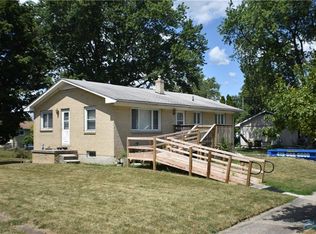 2226 Sheffield Pl, Northwood, OH 43619