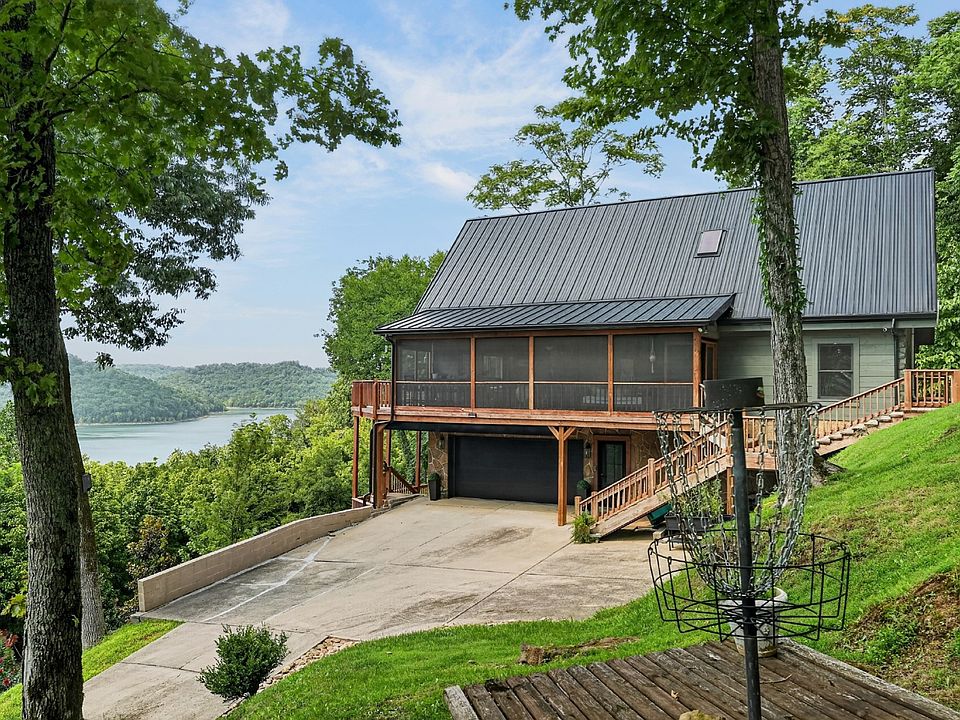 1st image of 150 Dakota Ln