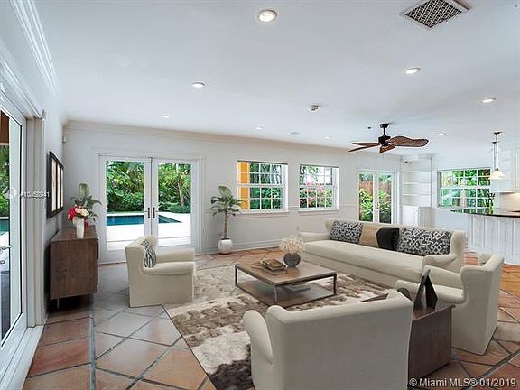 4th image of 1116 Sorolla Ave