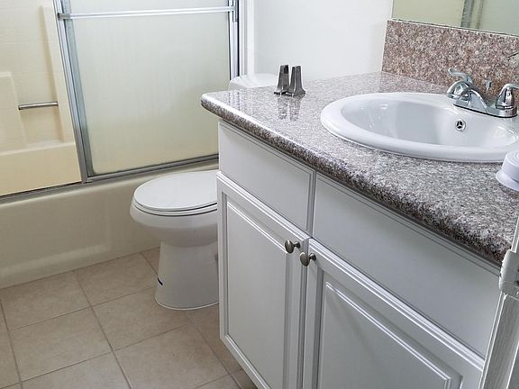 5th image of 3526 Baldwin Ave APT G