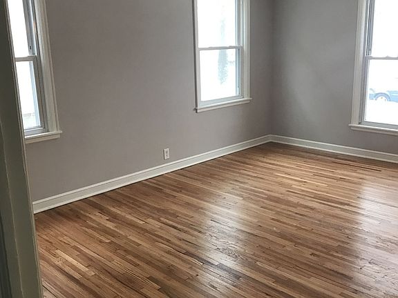 4th image of 4346 Oliver Ave N