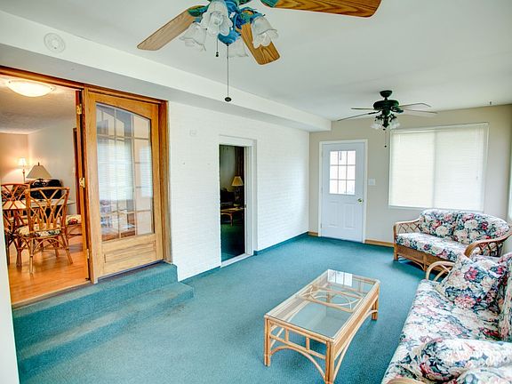5th image of 3035 Bell Dr