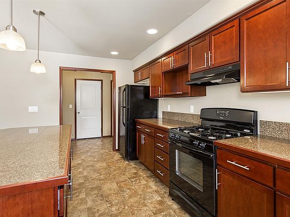 5th image of 7155 288th St NW