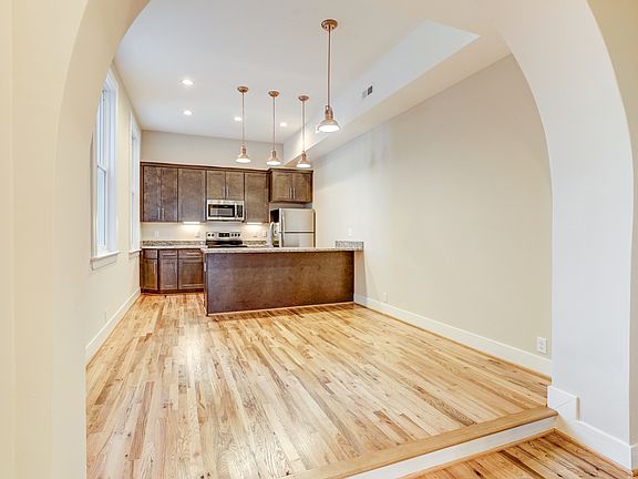 5th image of 12 W Leigh St
