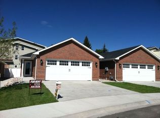 426 Appletree Ln, Cheyenne, WY 82009