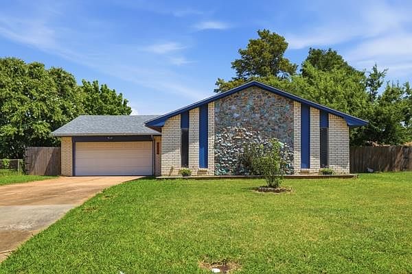 1st image of 4308 Suntane Cir