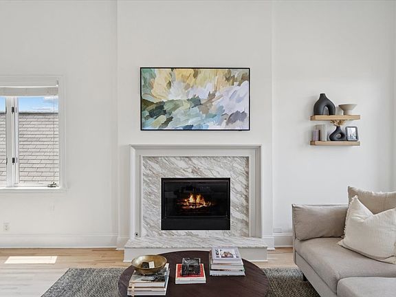4th image of 3011 N Ashland Ave APT 4S