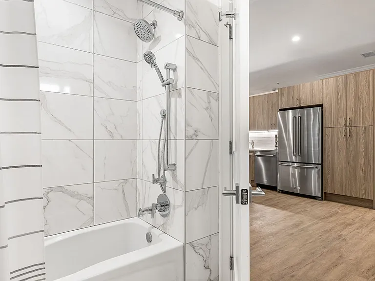 835 Lake Street — Photo 19