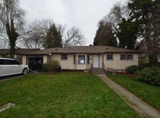 740 E 20th St, The Dalles, OR