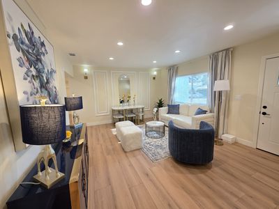 18719 Bassett St, Reseda, CA, 91335