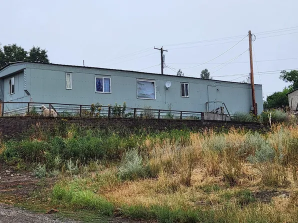 675 S Jefferson St, Republic, WA 99166