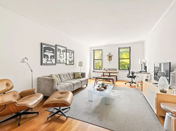350 E 54th St APT 3H, New York, NY 10022