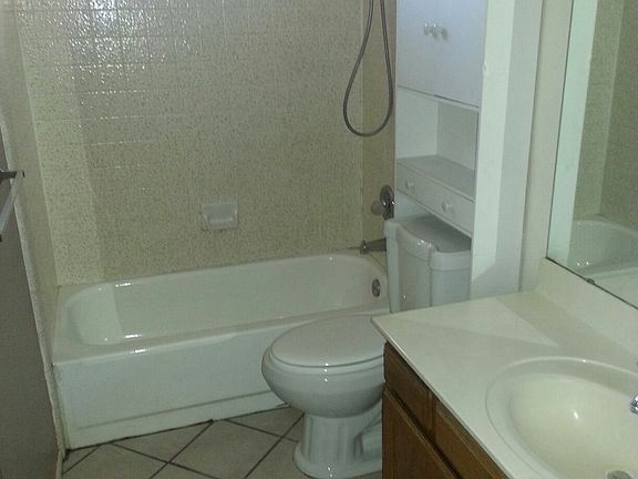 5th image of 6246 E Glencove Cir APT 4