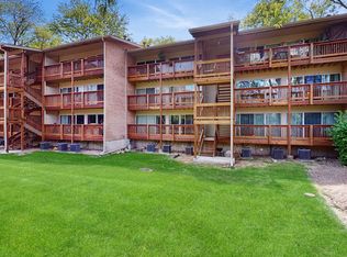 5880 Forest View Rd APT C, Lisle, IL 60532