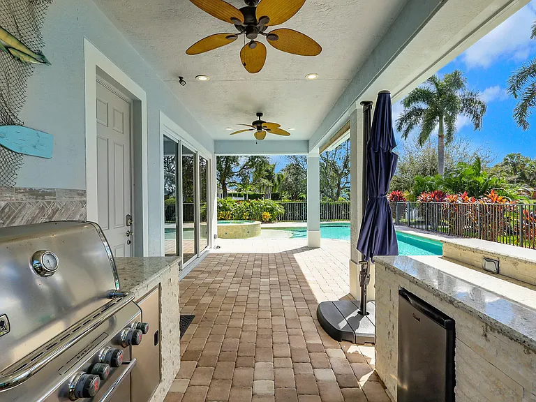 7186 SW Quiet River Ct — Photo 35