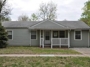 1033 E Luther St, Wichita, KS 67216