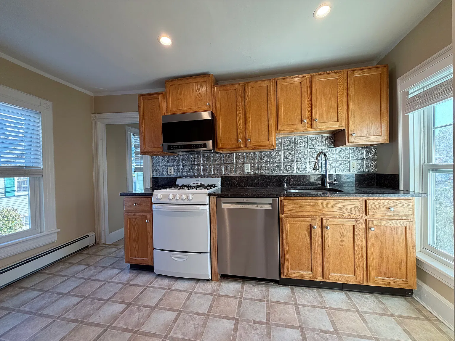 1 bed, 650 sqft, $2,550 — Photo 3
