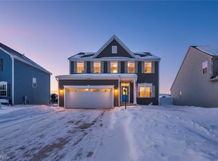 9216 Nash Ln, North Ridgeville, OH 44039