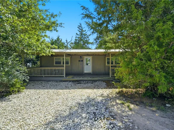 11351 Oak Lake Rd, Bryan, TX 77808
