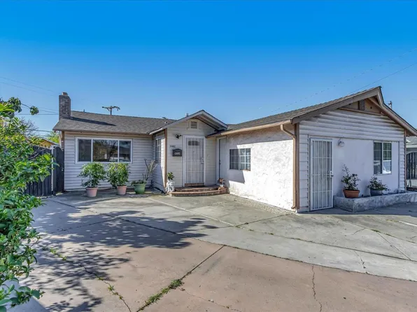 2402 Van Winkle Ln, San Jose, CA 95116