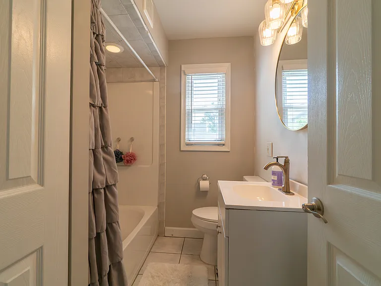 1129 Jefferson Ave — Photo 15