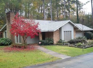 9 Rob Ln, Jackson, MS 39212